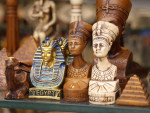 What are the most popular souvenirs in Egypt?